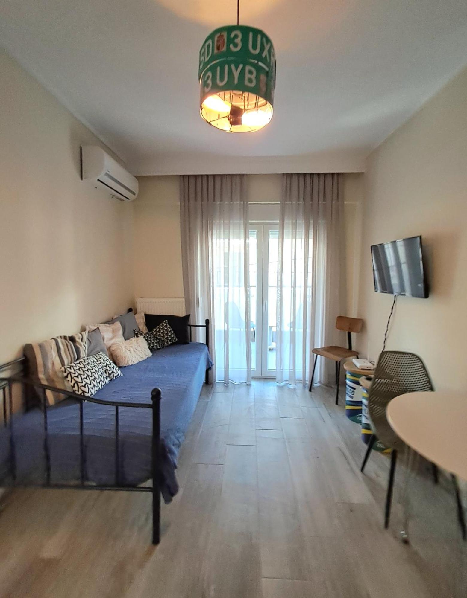 Cozy & Stylish Eastside Apt. Салоніки Екстер'єр фото